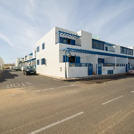 Prázdninový dům Casa Joral, Surfear En Famara